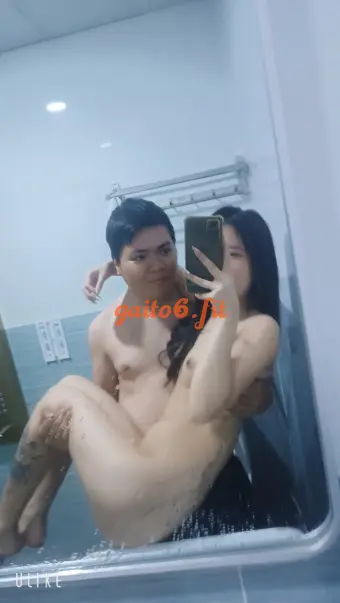 Bé Ngọc Chi 2K7 còn non choẹt nhưng dâm vô đối