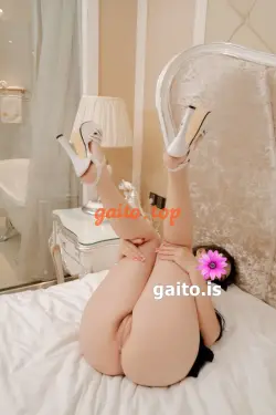 NEW 100% MASSAGES DIỄM HÔNG - XINH XĂN - MÔNG TO DÂM ĐÃNG