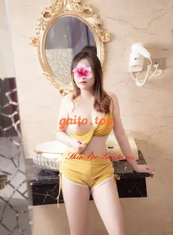 KIỀU TRINH NGỰC ĐẸP MÔNG TO DÂM ĐÃNG