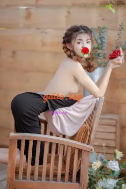 Diễm My 2k3 ❤️ Hot Face Dâm Xinh Chiều Chuộng Như Người Yêu