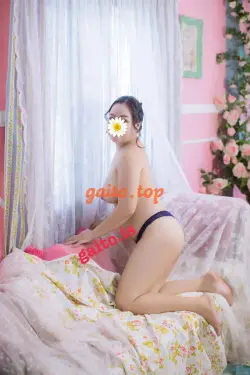 ( ) gái non phương uyên nhiệt tình như người yêu