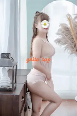 LAN PHƯƠNG - Vòng 1 siêu to mông cong bím khít - SEXY