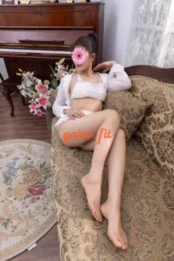 San San - Dẫm nữ sexy - Ngoan xinh chiều khách
