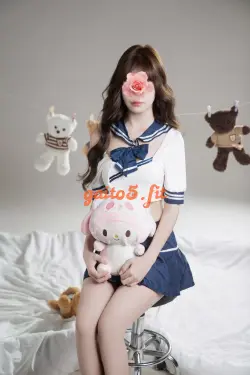 BiBi - Nữ Sinh E Ấp, Mình Hạc Sương Mai